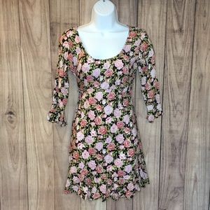 NWT Floral 3/4 sleeve Ruffle hem Trish Slip Dress by Motel